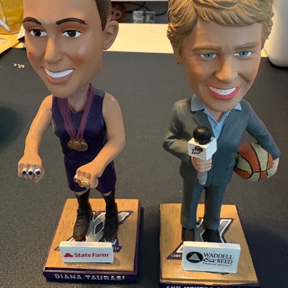 WNBA Basketball Player Bobblehead Set - Picture 2 of 3